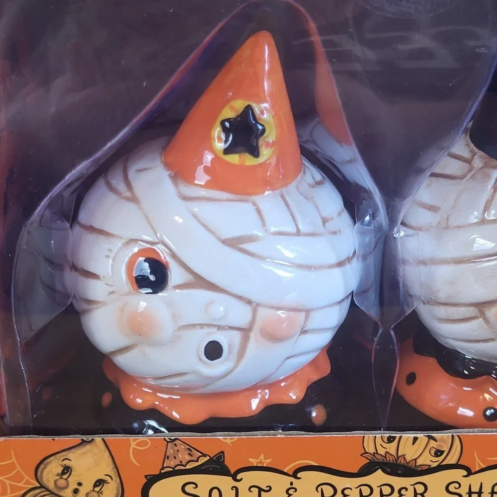 Johanna Parker Transpac Mummy Halloween Salt Pepper Shakers Pumpkins NEW
